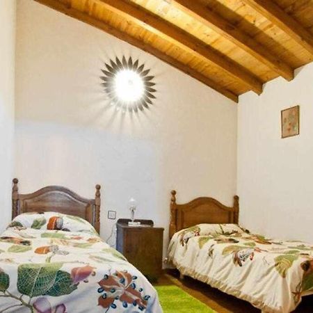 Casa Rural Lucia Es Una Casa Rural Amplia Con Pat Cabezas Bajas Exterior foto